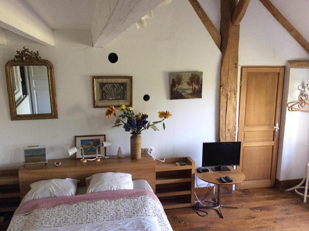 Saint-Lubin-de-la-Haye Lilac Cottage المظهر الخارجي الصورة