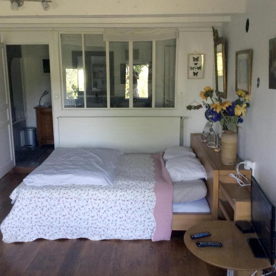Saint-Lubin-de-la-Haye Lilac Cottage المظهر الخارجي الصورة